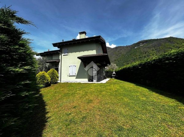 casa indipendente in vendita a Dubino