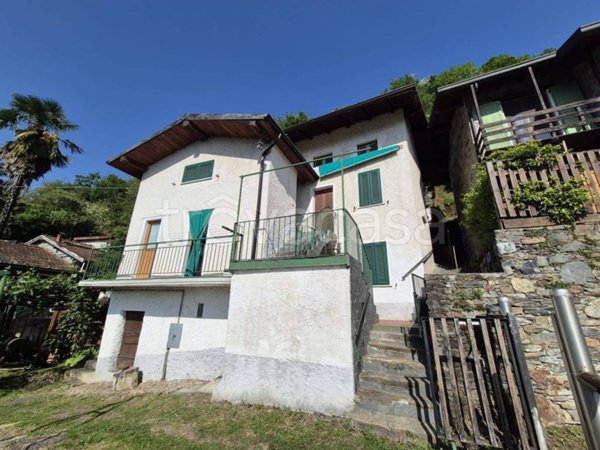 casa indipendente in vendita a Dubino in zona Nuova Olonio