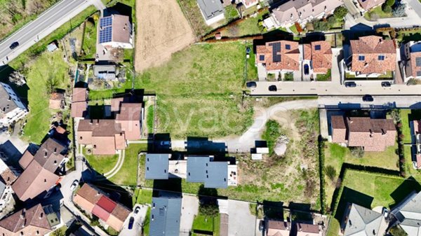casa indipendente in vendita a Dubino in zona Nuova Olonio