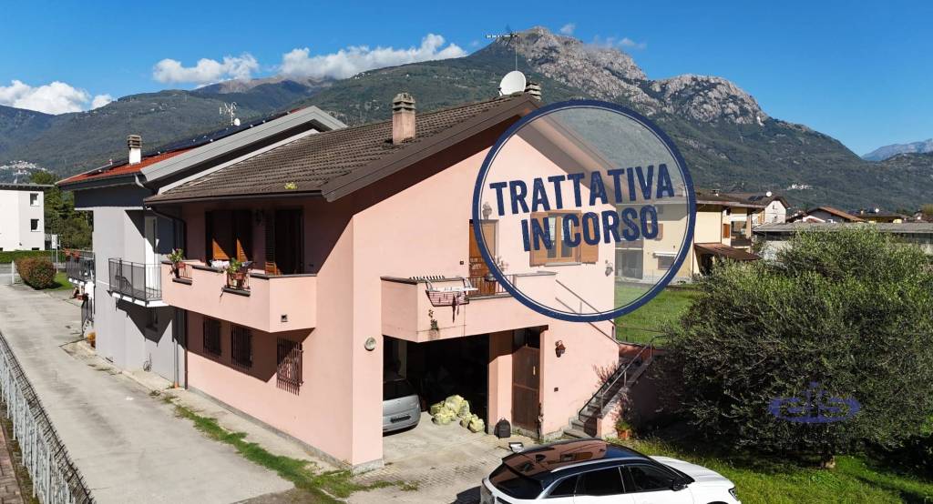 casa indipendente in vendita a Dubino in zona Nuova Olonio