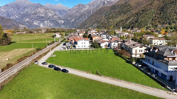 terreno edificabile in vendita a Dubino in zona Nuova Olonio