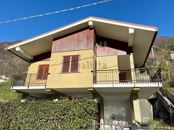 casa indipendente in vendita a Dubino