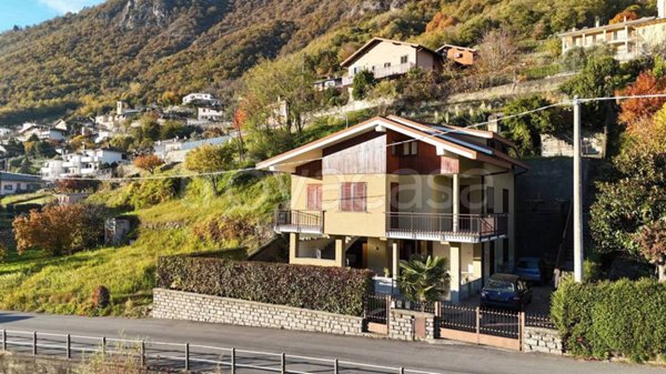 casa indipendente in vendita a Dubino