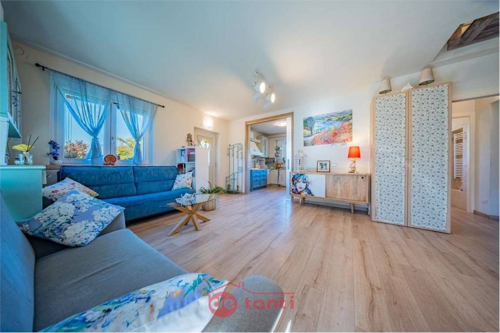 casa indipendente in vendita a Dubino