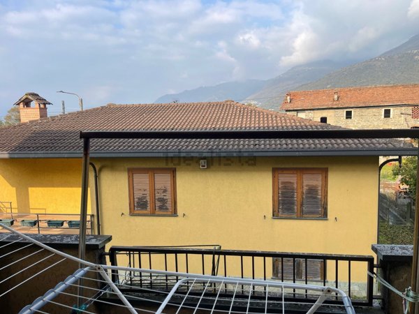 appartamento in vendita a Dubino in zona Nuova Olonio