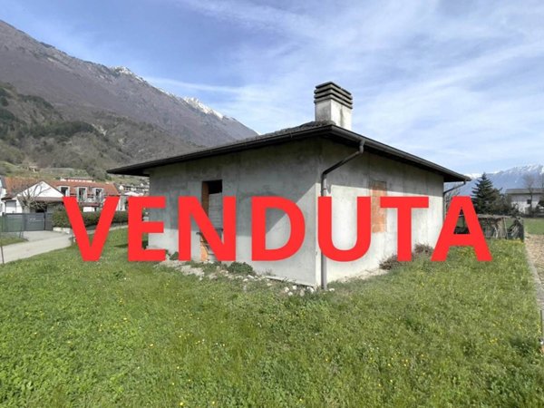 casa indipendente in vendita a Dubino