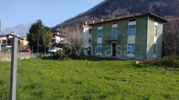 casa indipendente in vendita a Dubino