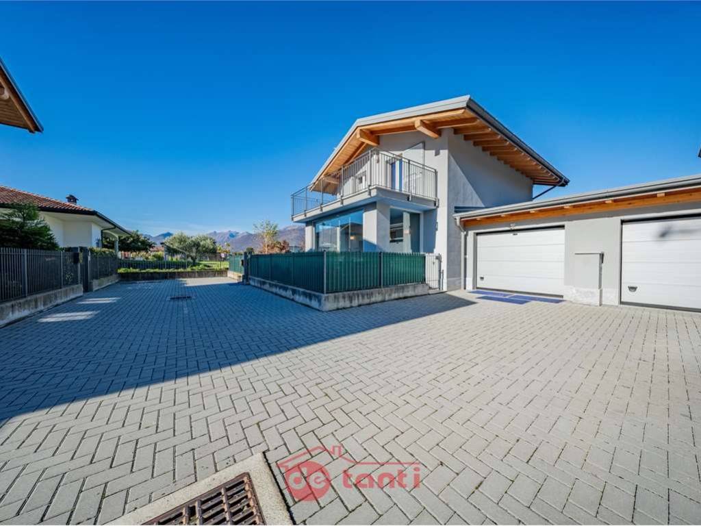 casa indipendente in vendita a Dubino