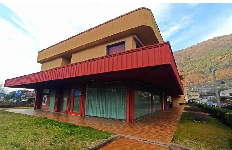 negozio in vendita a Dubino