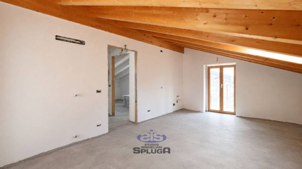 appartamento in vendita a Dubino