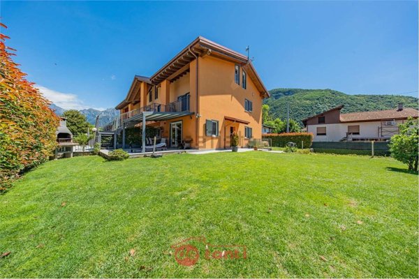 casa indipendente in vendita a Dubino in zona Nuova Olonio