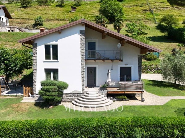 casa indipendente in vendita a Dubino