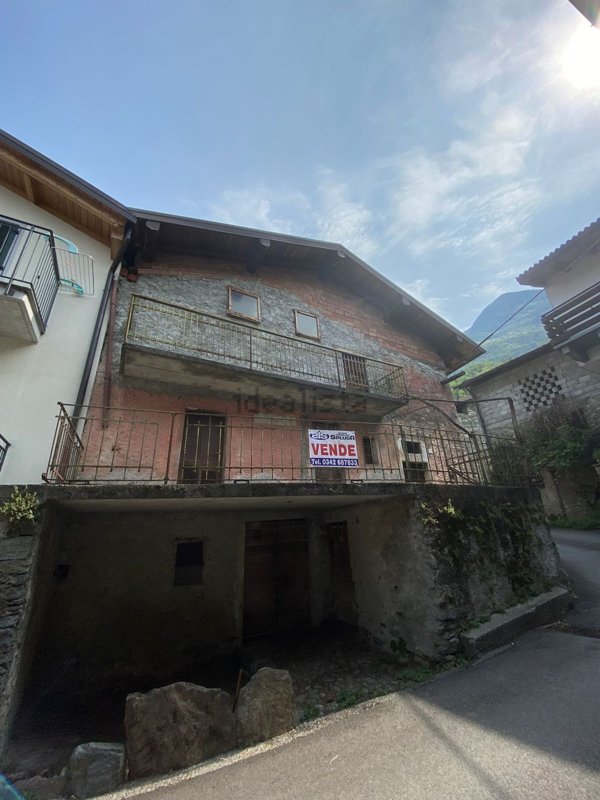 appartamento in vendita a Dubino in zona Nuova Olonio