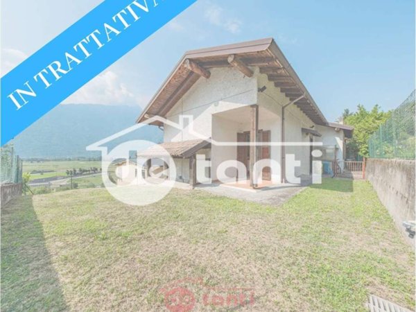 casa indipendente in vendita a Dubino