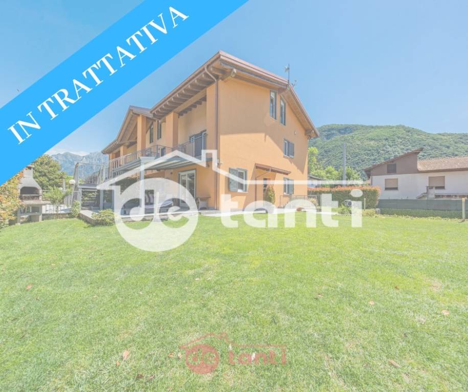 casa indipendente in vendita a Dubino in zona Nuova Olonio