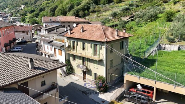 casa indipendente in vendita a Dubino