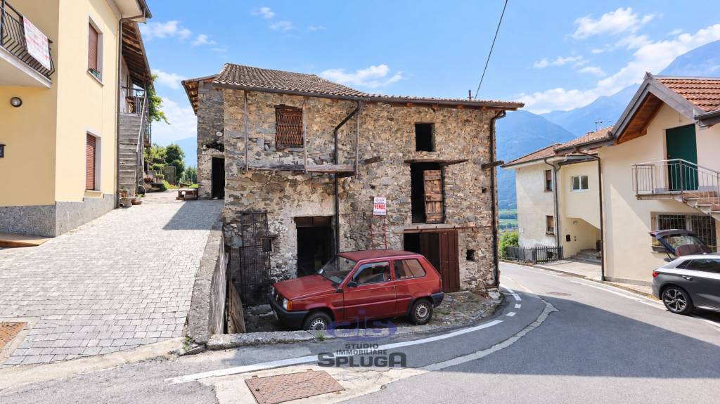 appartamento in vendita a Dubino