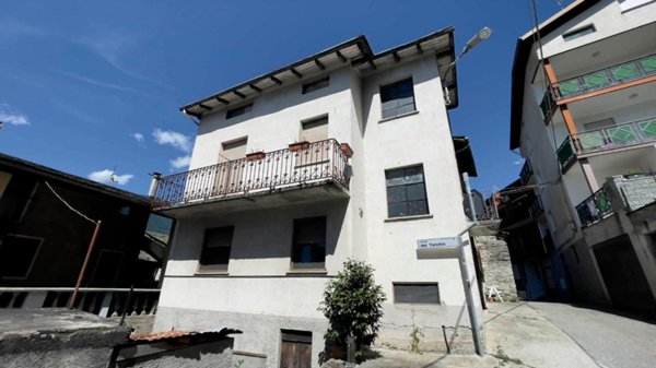 casa indipendente in vendita a Faedo Valtellino
