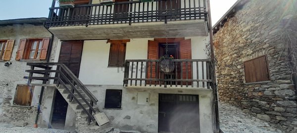 appartamento in vendita a Faedo Valtellino