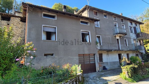 casa indipendente in vendita a Faedo Valtellino