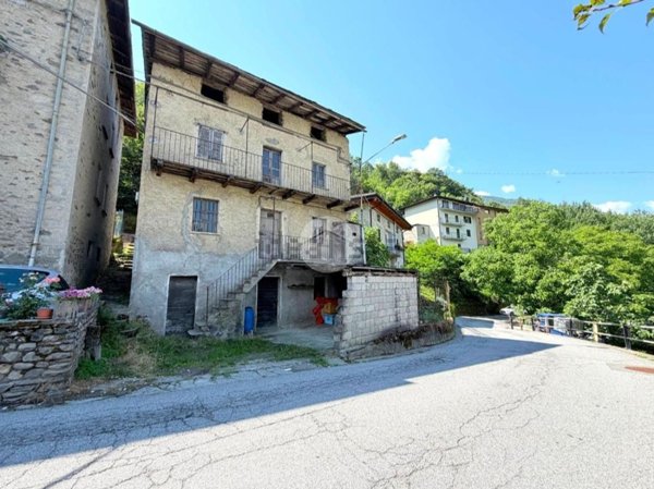 casa indipendente in vendita a Faedo Valtellino