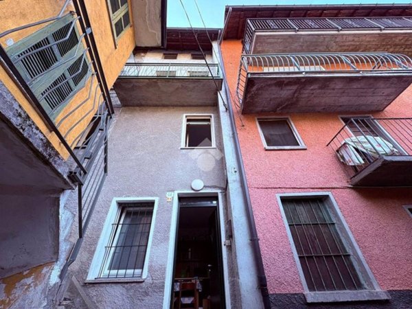 casa semindipendente in vendita a Forcola