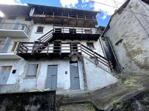 casa indipendente in vendita a Forcola