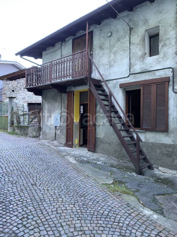 casa indipendente in vendita a Fusine