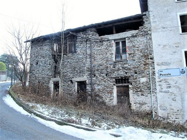 casale in vendita a Fusine