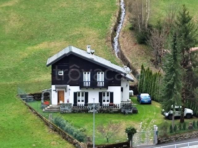 casa indipendente in vendita a Gerola Alta in zona Valle