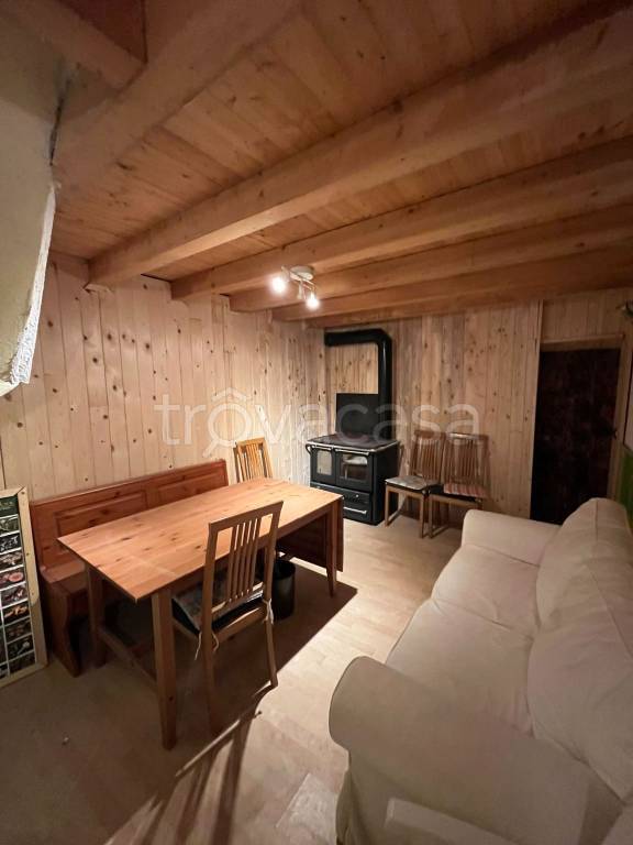 casa indipendente in vendita a Gerola Alta in zona Castello