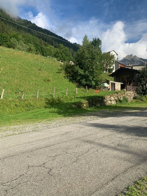 appartamento in vendita a Gerola Alta in zona Fenile