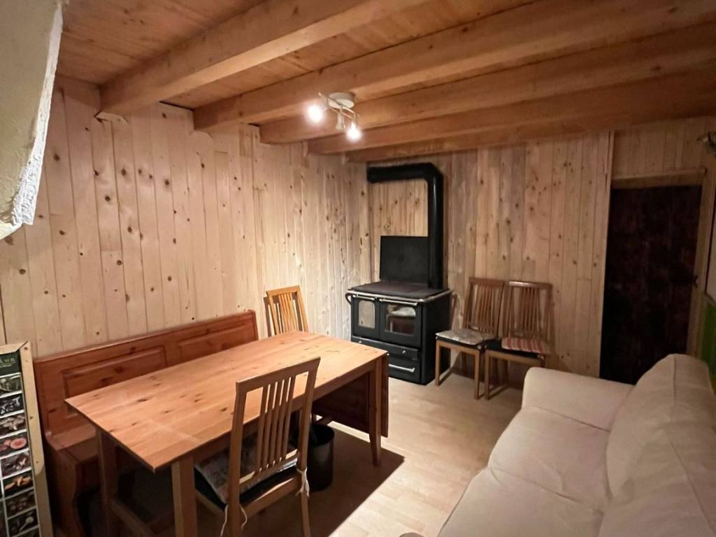 casa indipendente in vendita a Gerola Alta in zona Castello