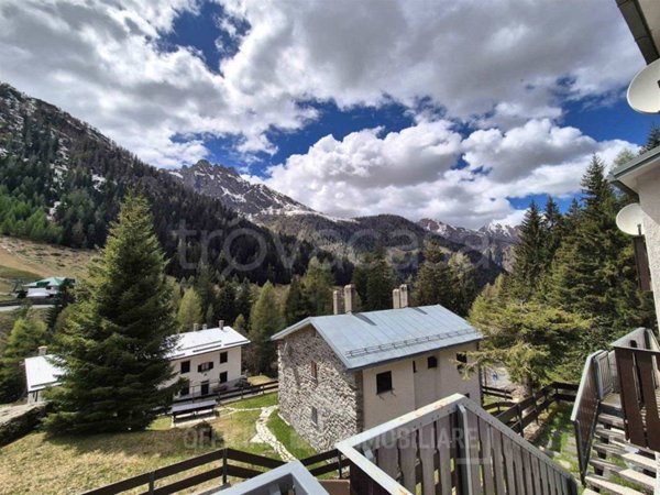 casa indipendente in vendita a Gerola Alta in zona Pescegallo