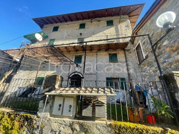 casa indipendente in vendita a Gerola Alta in zona Valle