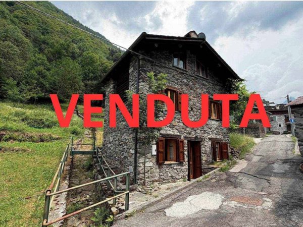 casa indipendente in vendita a Gerola Alta in zona Valle