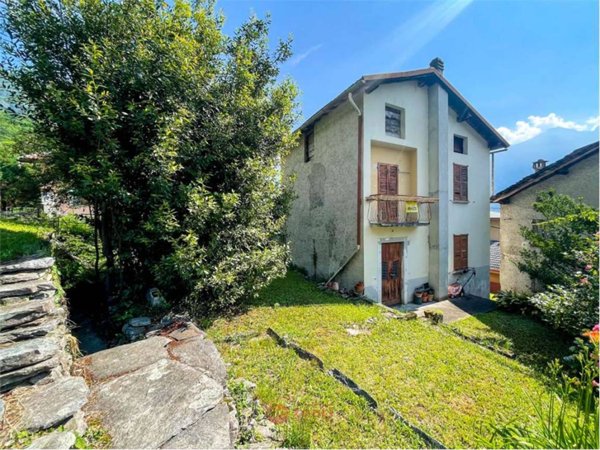 casa indipendente in vendita a Gordona
