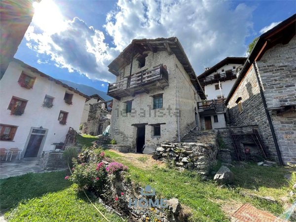 appartamento in vendita a Gordona in zona Menarola