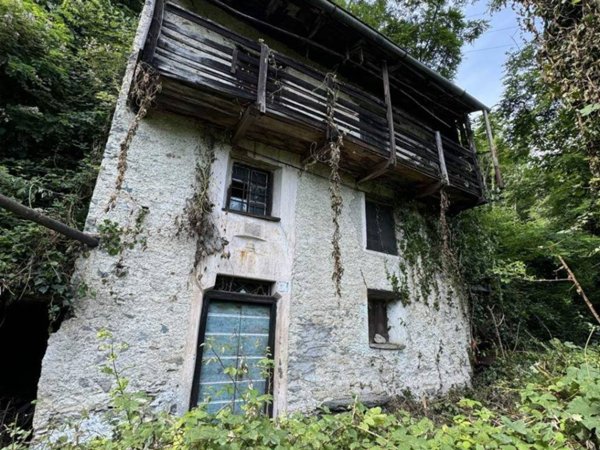 casa indipendente in vendita a Gordona