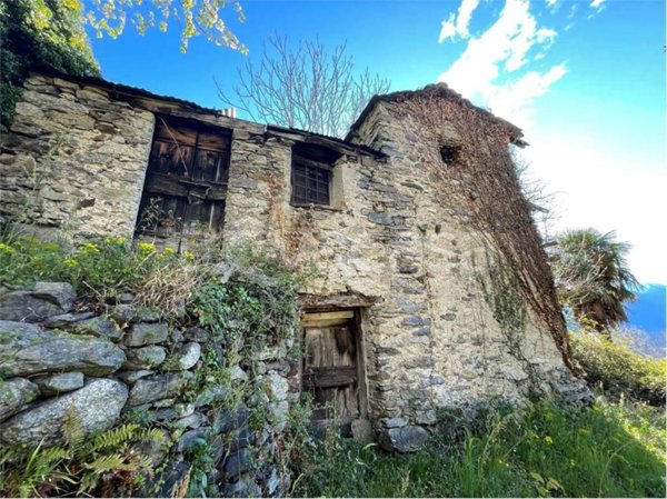 casa indipendente in vendita a Gordona in zona Menarola