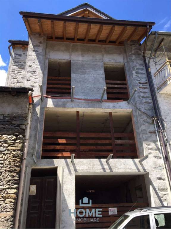 casa indipendente in vendita a Gordona
