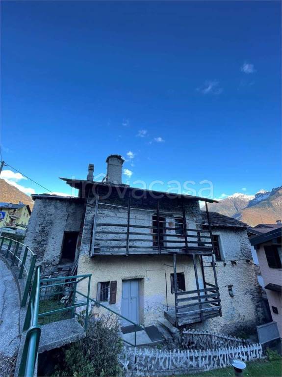 casa indipendente in vendita a Gordona