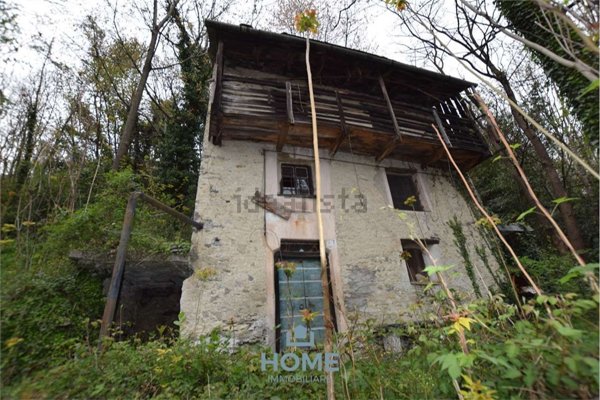 casale in vendita a Gordona in zona Menarola