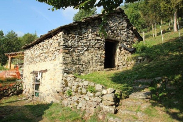 appartamento in vendita a Gordona in zona Menarola