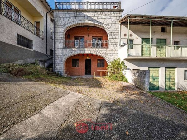 casa indipendente in vendita a Gordona