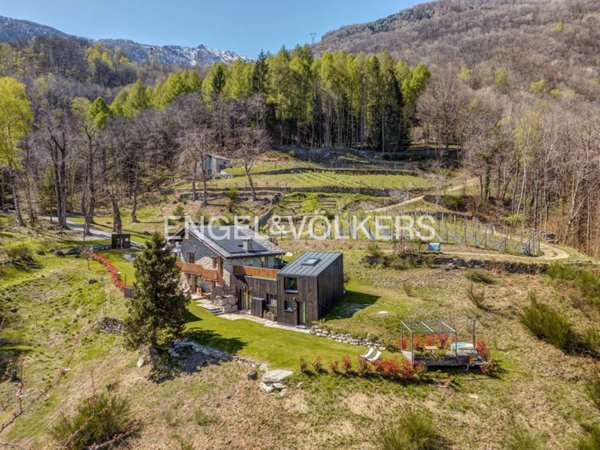 casa indipendente in vendita a Gordona in zona Menarola
