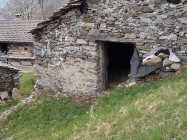 casa indipendente in vendita a Gordona in zona Menarola