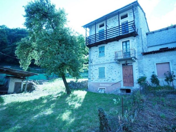 casa indipendente in vendita a Gordona in zona Menarola