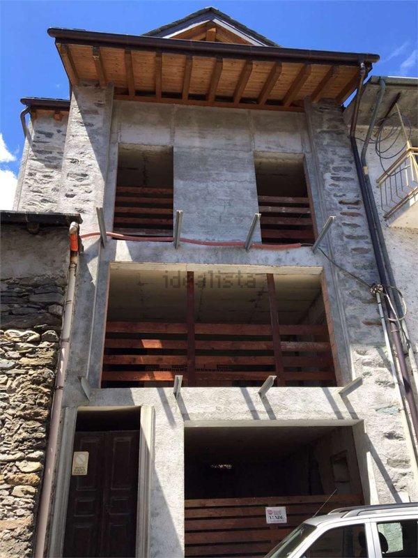 casa indipendente in vendita a Gordona in zona Menarola