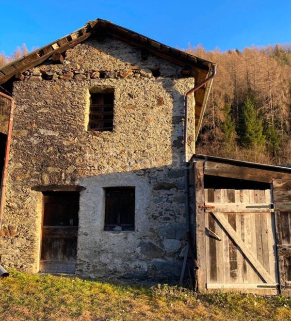appartamento in vendita a Grosio in zona Vernuga